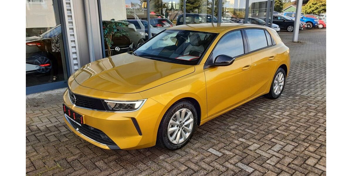 Opel Astra 18.990 km 17.990 &euro; Monschau (bei Aachen) 52156