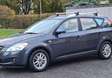 Kia ceed Sportswagon 70.000 km 4.499 &euro; Jülich 52428