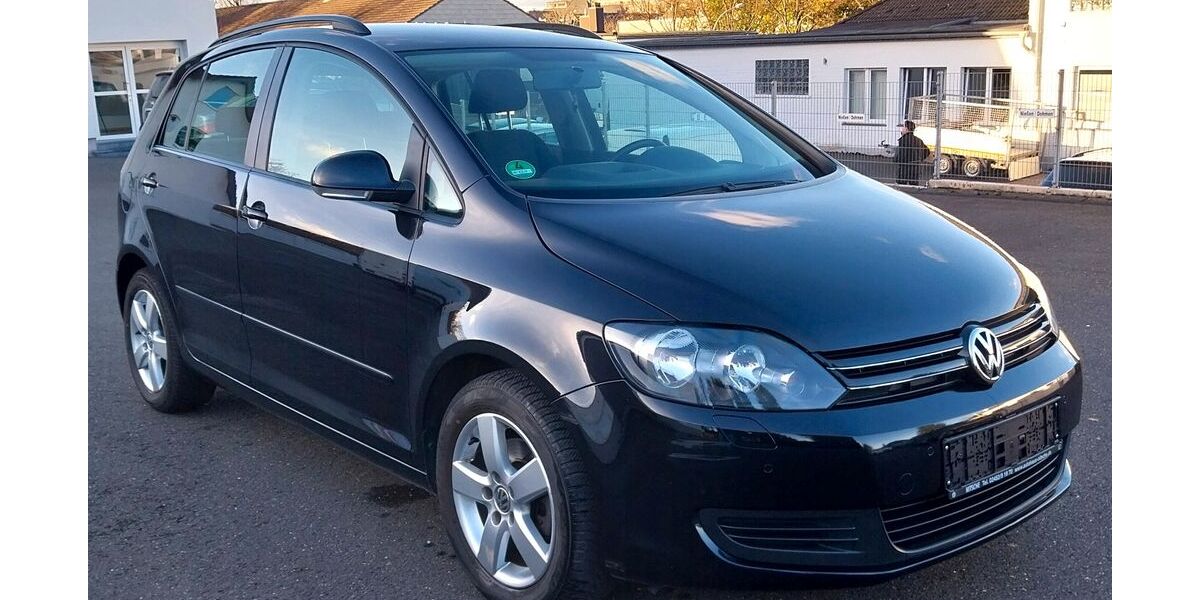 VW Golf 65.300 km 8.690 &euro; Eschweiler 52249