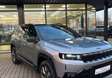 Jeep Compass 1.582 km 42.990 &euro; Jülich 52428