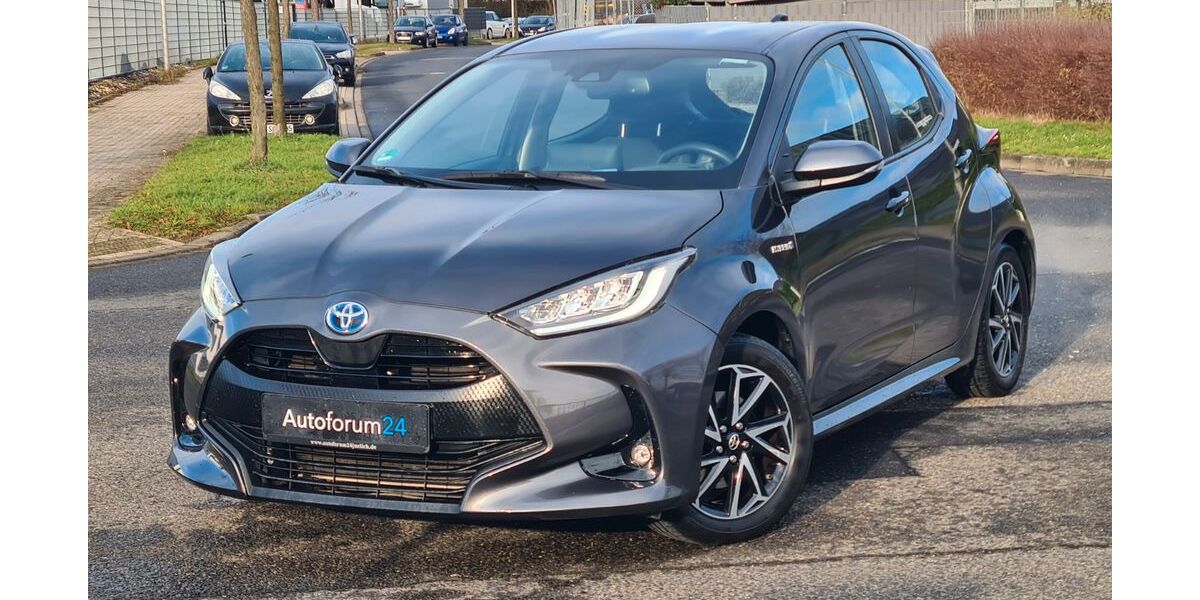 Toyota Yaris 50.000 km 15.999 &euro; Jülich 52428