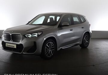 BMW iX1 12.913 km 49.690 &euro; Aachen 52078