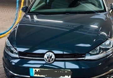 VW Golf 60.950 km 14.400 &euro; Aachen 52068