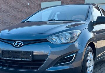 Hyundai i20 123.821 km 4.690 &euro; Düren 52349