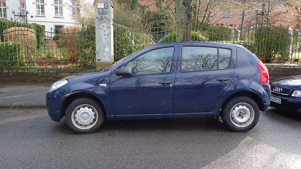 Dacia Sandero 100.000 km 2.000 &euro; Aachen 52064