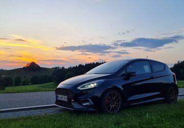 Ford Fiesta 110.000 km 15.799 &euro; Würselen 52146