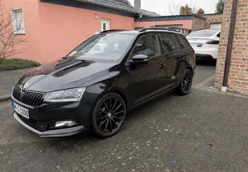 Skoda Fabia 57.000 km 14.400 &euro; Aachen 52064