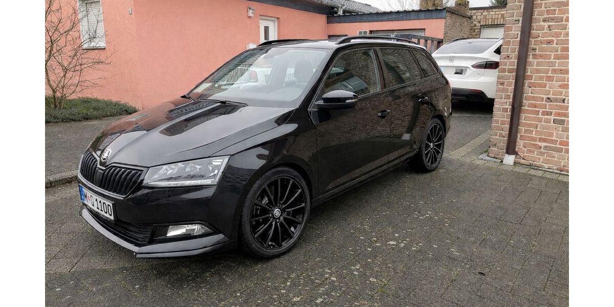 Skoda Fabia 57.000 km 14.400 &euro; Aachen 52064
