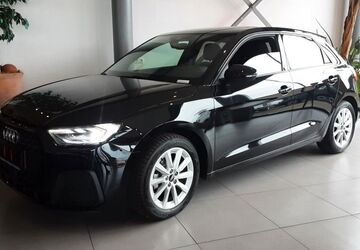 Audi A1 13.300 km 21.990 &euro; Monschau (bei Aachen) 52156