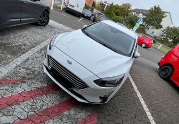 Ford Focus 96.300 km 11.000 &euro; Düren 52355
