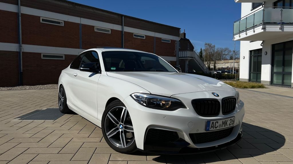 BMW 220 243.000 km 11.900 &euro; Aachen 52076