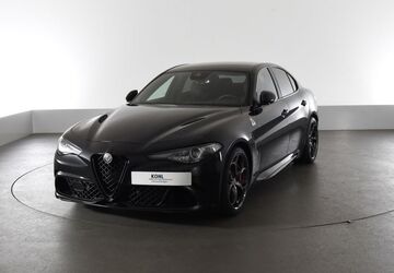 Alfa Romeo Giulia 13.019 km 71.220 &euro; Aachen 52078