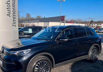 VW Tiguan 18.250 km 37.450 &euro; Geilenkirchen 52511