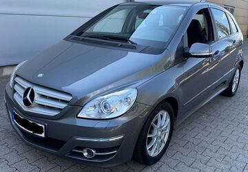 Mercedes-Benz B 180 168.000 km 4.999 &euro; Aachen 52070