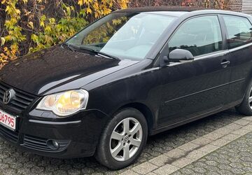 VW Polo 183.000 km 2.499 &euro; DÜREN 52353