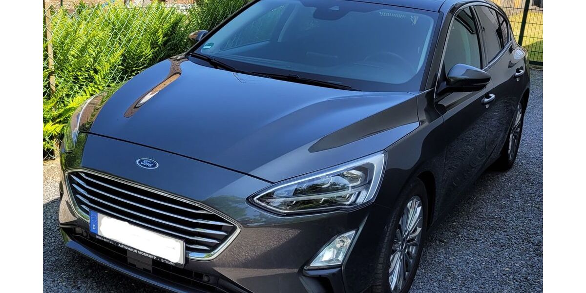 Ford Focus 121.000 km 12.990 &euro; Übach-Palenberg 52531