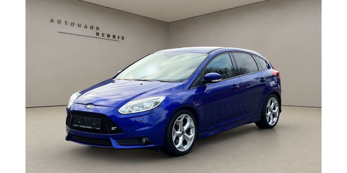 Ford Focus 144.000 km 8.990 &euro; Jülich 52428