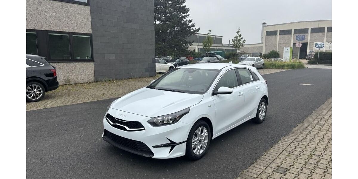 Kia ceed / Ceed 3.333 km 18.490 &euro; Aachen 52078