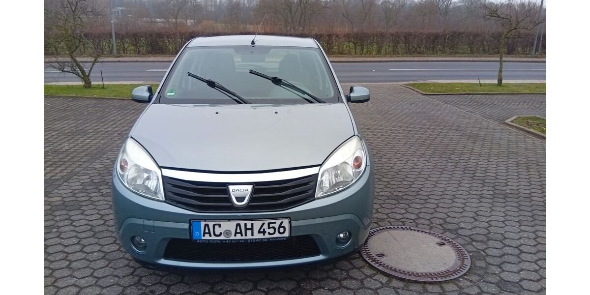 Dacia Sandero 160.250 km 2.499 &euro; Aachen 52080