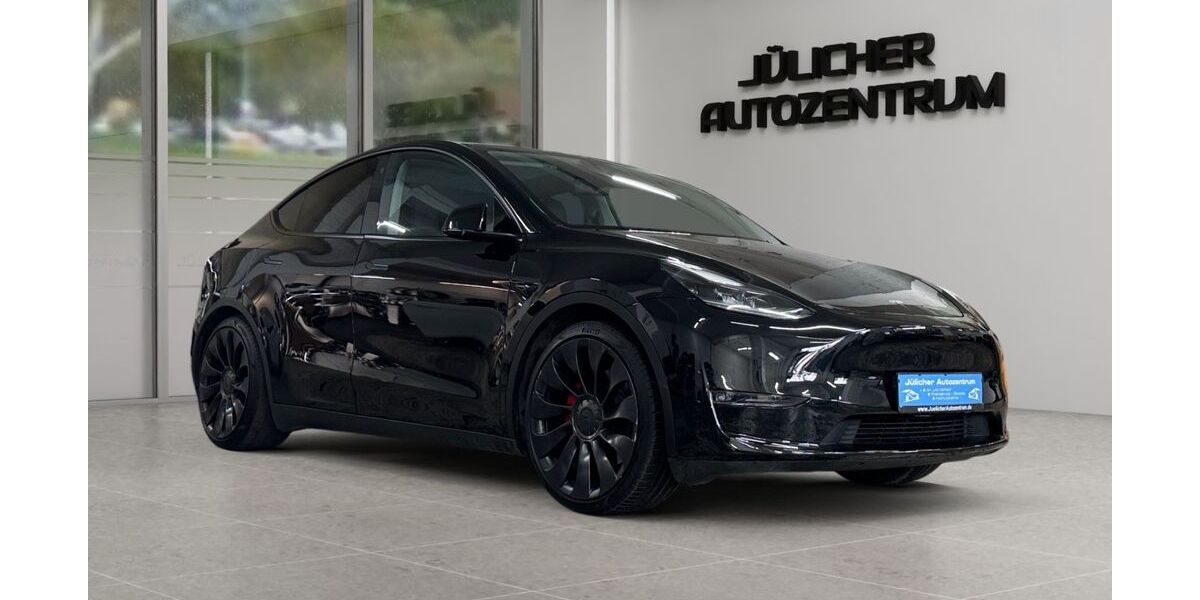 Tesla Model Y 64.553 km 38.490 &euro; Jülich 52428
