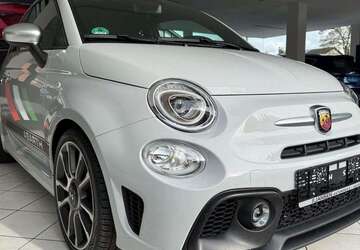 Abarth 595C 8.951 km 22.790 &euro; Aachen 52078