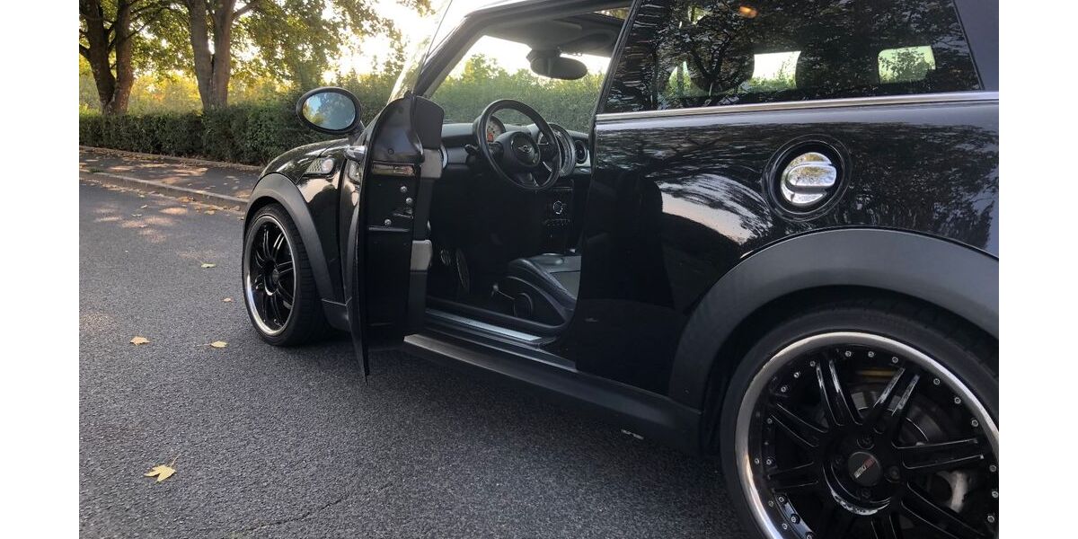 Mini Cooper S 64.200 km 10.900 &euro; Düren 52355