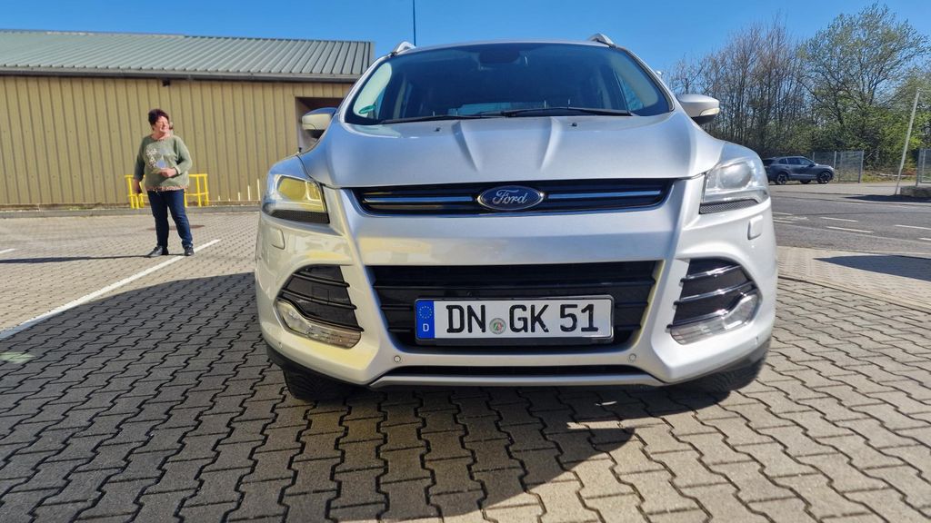 Ford Kuga 231.000 km 10.900 &euro; Düren 52353