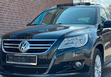 VW Tiguan 160.586 km 8.999 &euro; Düren 52349