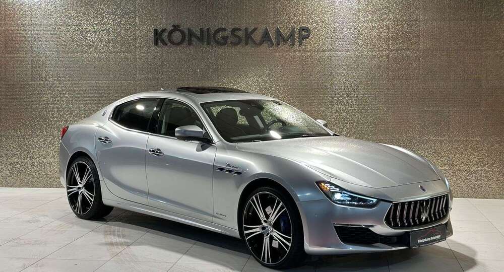 Maserati Ghibli 94.930 km 36.990 &euro; Jülich 52428