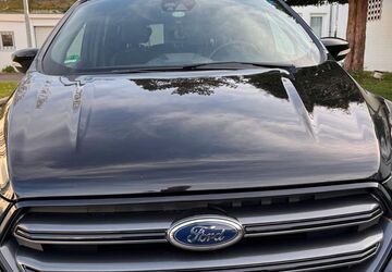 Ford Kuga 135.000 km 13.500 &euro; Aachen 52070