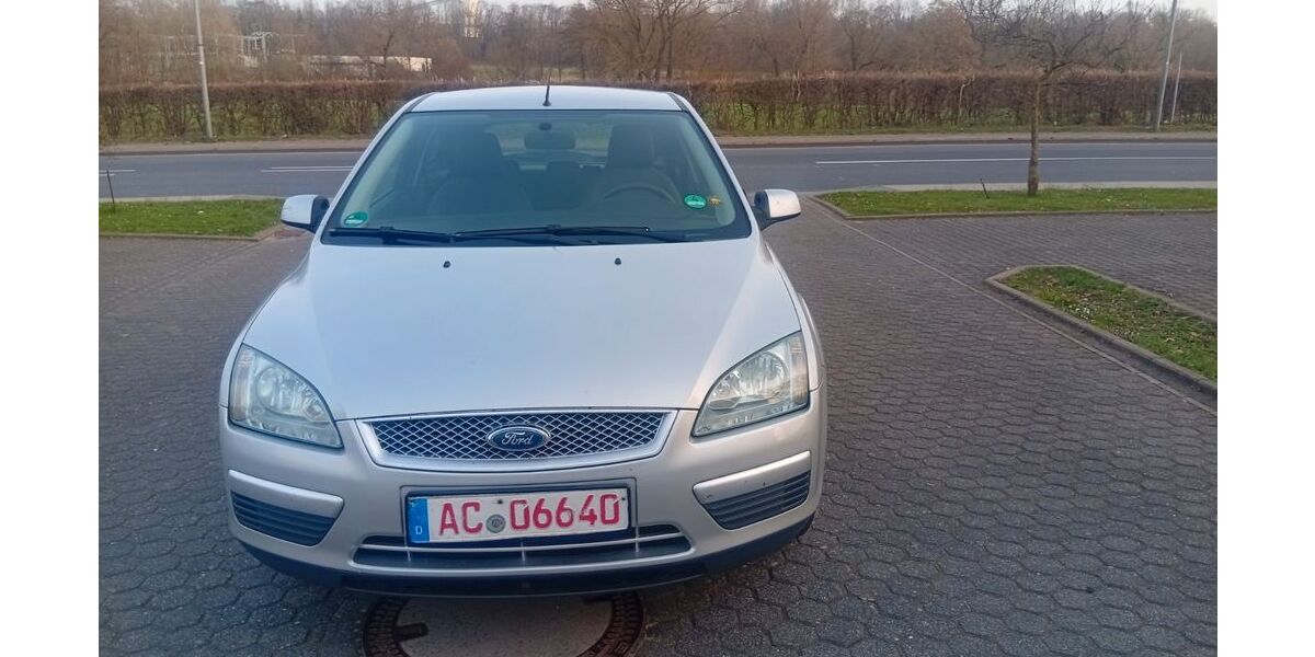Ford Focus 212.275 km 999 &euro; Aachen 52080