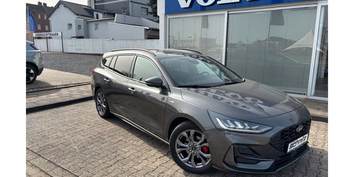 Ford Focus 23.767 km 22.990 &euro; Düren 52351