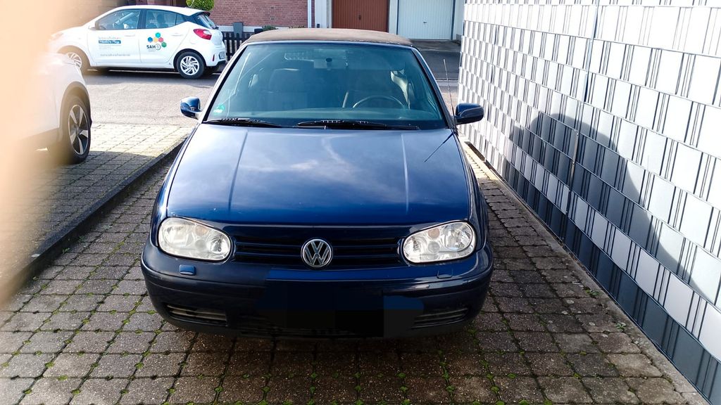 VW Golf 154.000 km 2.750 &euro; Aachen 52080