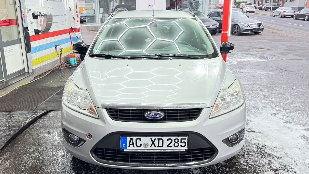 Ford Focus 261.927 km 2.699 &euro; Aachen 52080
