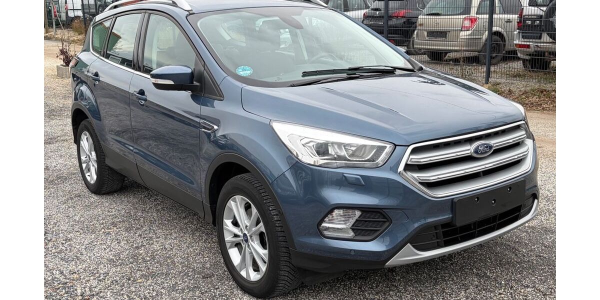Ford Kuga 33.000 km 14.980 &euro; Düren 52351