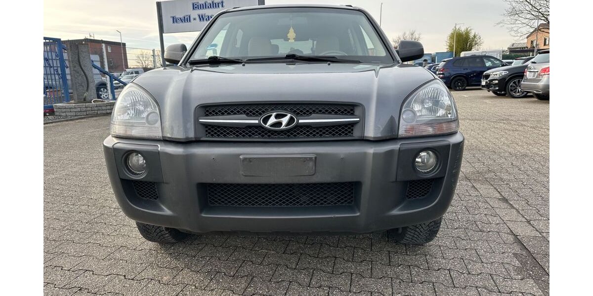 Hyundai TUCSON 217.000 km 3.600 &euro; Alsdorf 52477