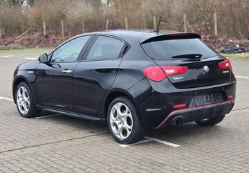 Alfa Romeo Giulietta 169.000 km 6.999 &euro; Aachen 52074