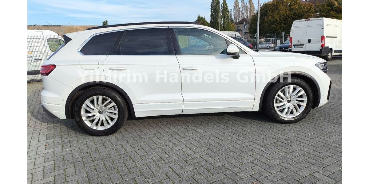 VW Touareg 18.500 km 62.900 &euro; Alsdorf (Nordrhein-Westfalen) 52477