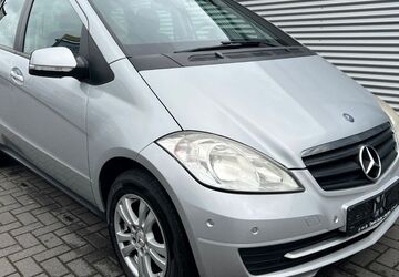 Mercedes-Benz A 150 160.250 km 2.990 &euro; Aachen 52078