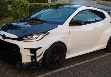 Toyota Yaris 48.000 km 46.450 &euro; Aachen 52078