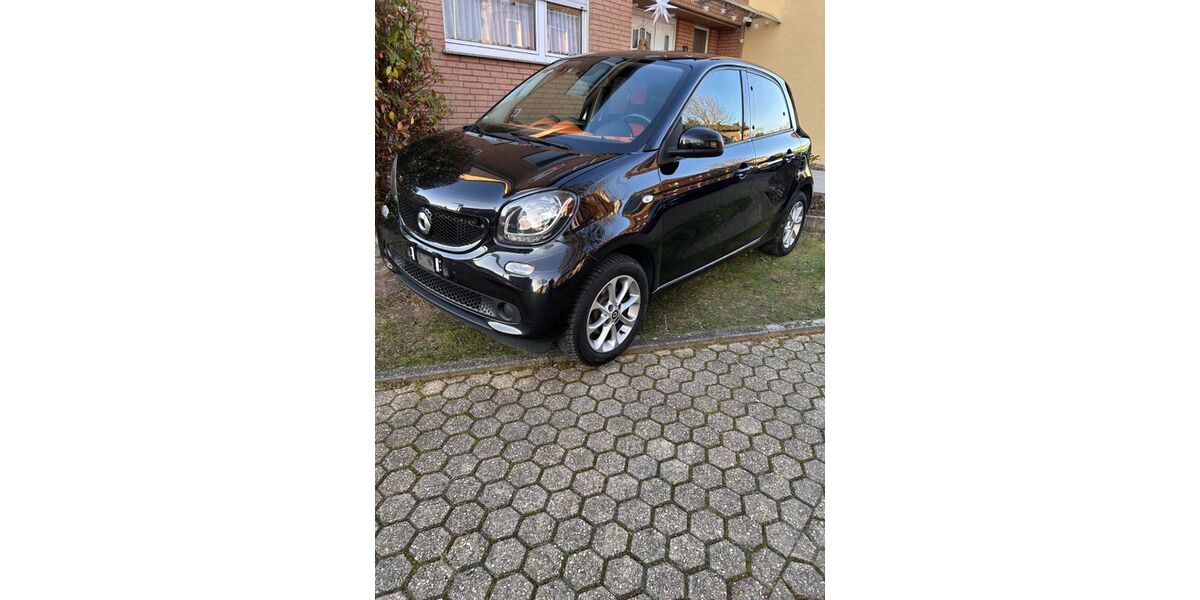 Smart ForFour 144.685 km 5.970 &euro; Düren 52355