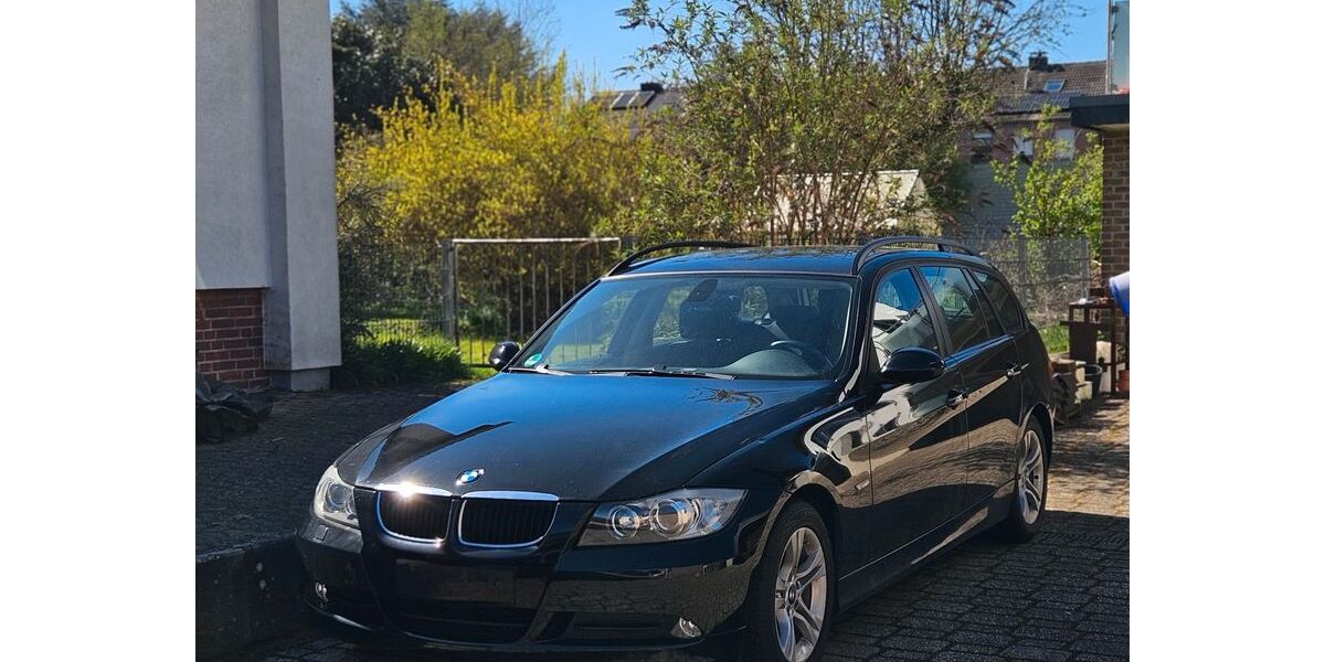 BMW 318 99.400 km 7.500 &euro; Aachen 52080