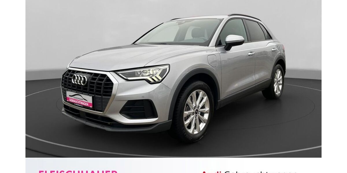 Audi Q3 126.208 km 21.890 &euro; Aachen 52068