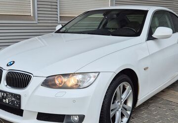 BMW 330 452.000 km 4.999 &euro; Düren 52349