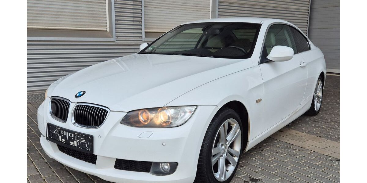 BMW 330 452.000 km 4.999 &euro; Düren 52349