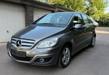 Mercedes-Benz B 180 145.000 km 4.590 &euro; Aachen 52068