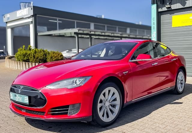 Tesla Model S 194.500 km 21.990 &euro; Niederzier 52382