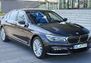BMW 750 67.500 km 38.900 &euro; Aachen 52068