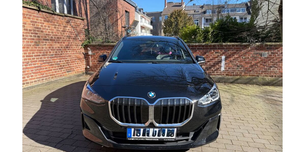 BMW 218 Active Tourer 42.000 km 22.800 &euro; Aachen 52070
