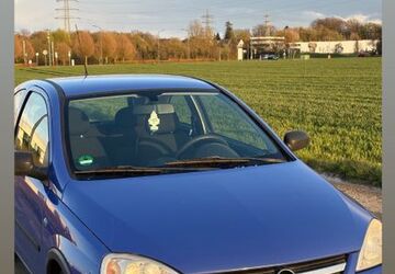 Opel Corsa 184.042 km 2.399 &euro; Geilenkirchen 52511